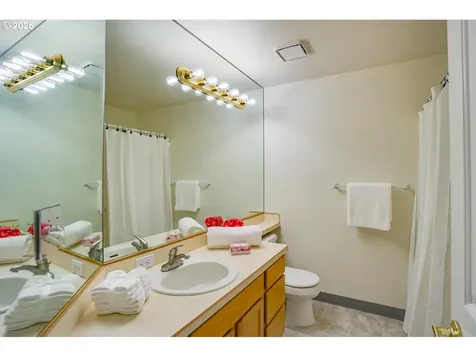 16914 SE 30th Circle Vancouver WA 98683