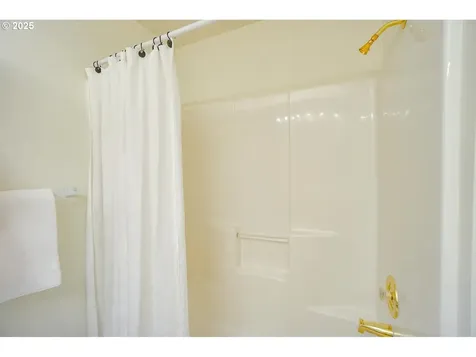 16914 SE 30th Circle Vancouver WA 98683
