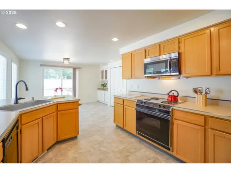 16914 SE 30th Circle Vancouver WA 98683