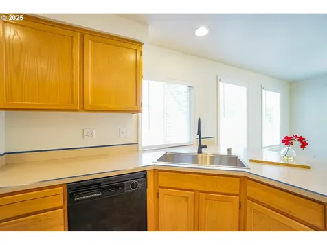 16914 SE 30th Circle Vancouver WA 98683