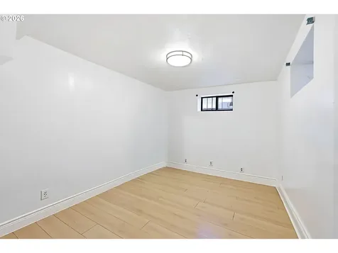 11324 NE Sandy Boulevard Portland OR 97220