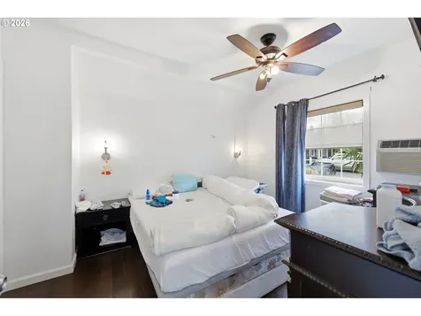 11324 NE Sandy Boulevard Portland OR 97220