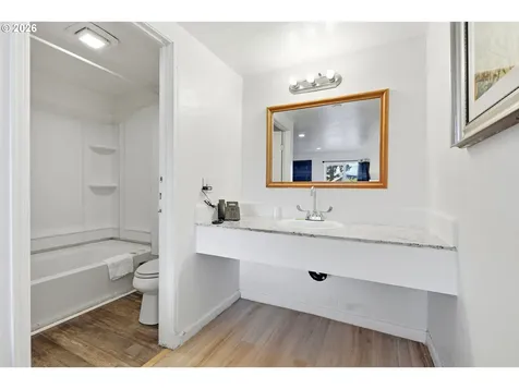 11324 NE Sandy Boulevard Portland OR 97220
