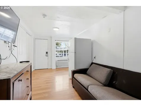 11324 NE Sandy Boulevard Portland OR 97220