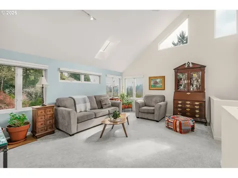 1361 SW Broadway Drive Portland OR 97201
