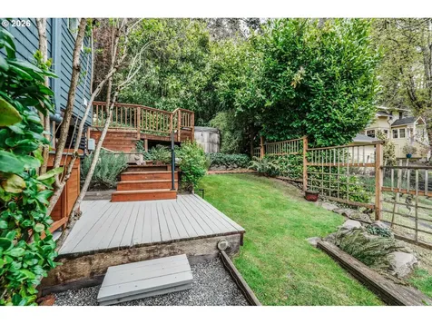 1361 SW Broadway Drive Portland OR 97201