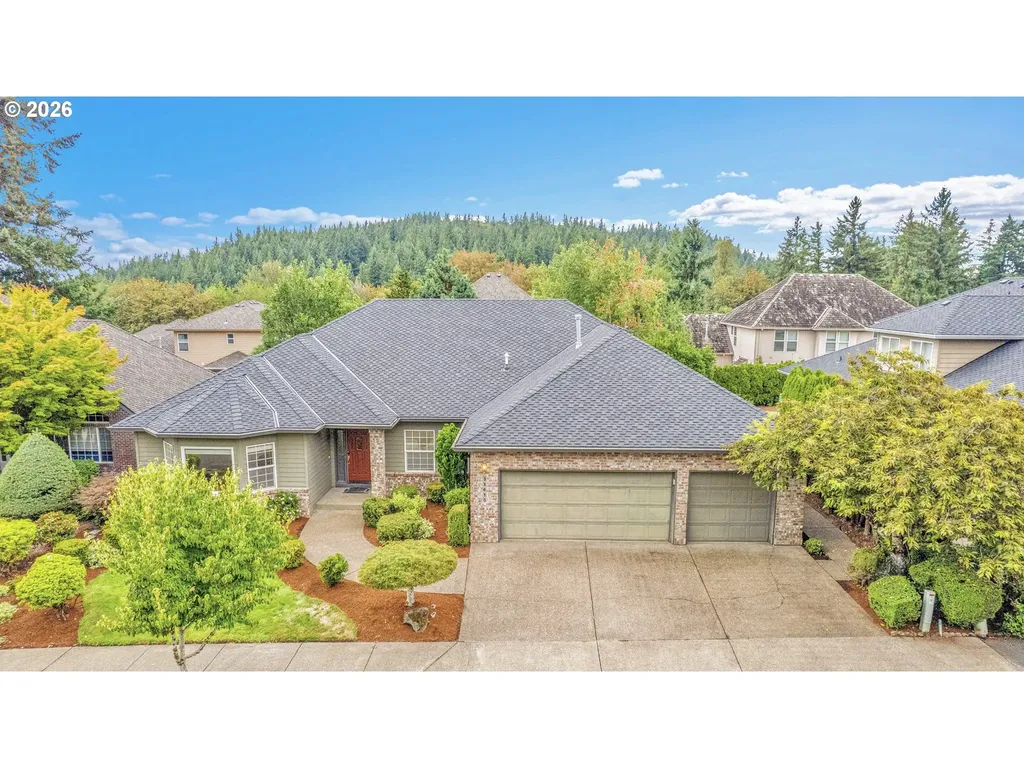 11415 SE Highland Loop Clackamas OR 97015
