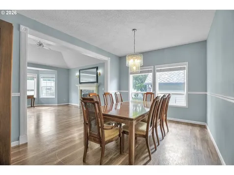 11415 SE Highland Loop Clackamas OR 97015