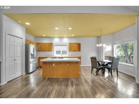 11415 SE Highland Loop Clackamas OR 97015