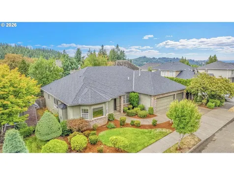 11415 SE Highland Loop Clackamas OR 97015