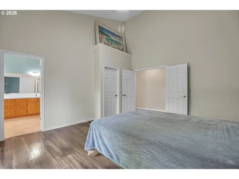 11415 SE Highland Loop Clackamas OR 97015