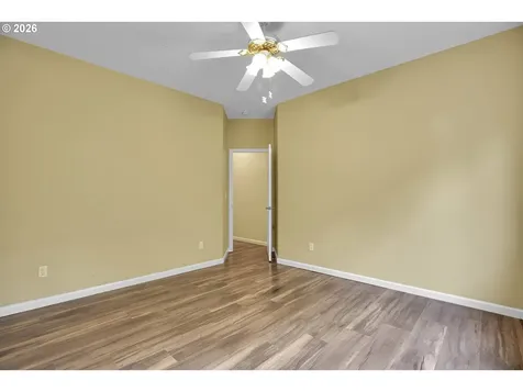 11415 SE Highland Loop Clackamas OR 97015