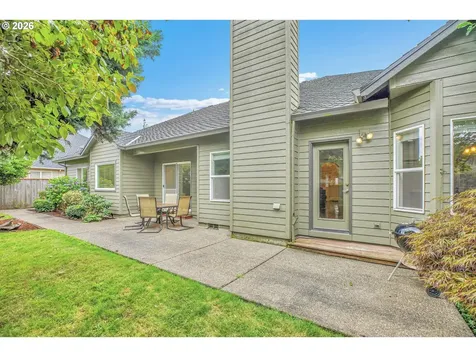 11415 SE Highland Loop Clackamas OR 97015
