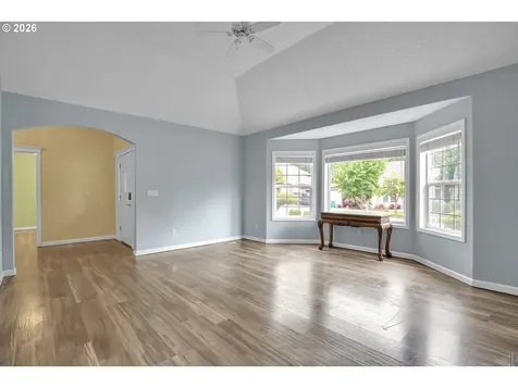 11415 SE Highland Loop Clackamas OR 97015