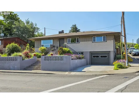 1900 E 10th Street The Dalles OR 97058