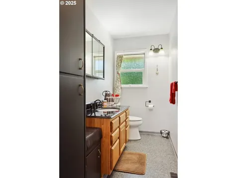 1900 E 10th Street The Dalles OR 97058