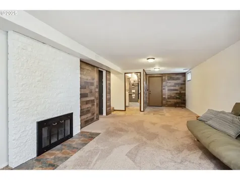 1900 E 10th Street The Dalles OR 97058