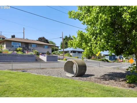 1900 E 10th Street The Dalles OR 97058