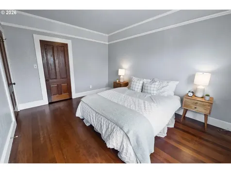 590 17th Street Astoria OR 97103