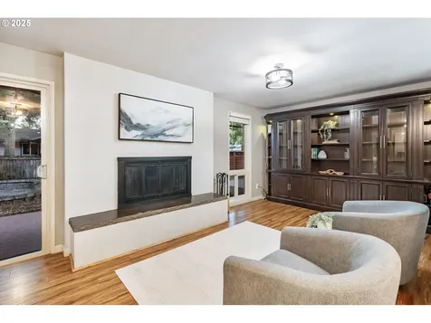 1152 SE 35th Avenue Hillsboro OR 97123