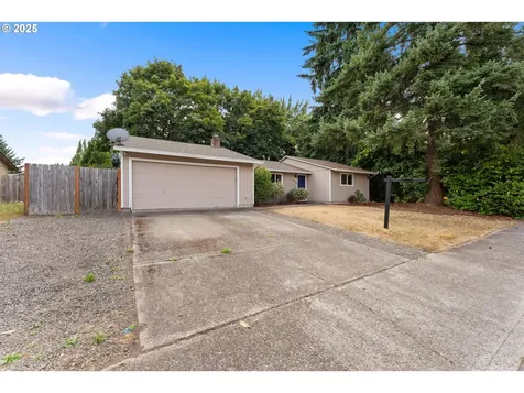 2570 NE Grant Street Hillsboro OR 97124