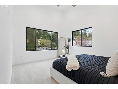 10000 SW 25th Avenue Portland OR 97219