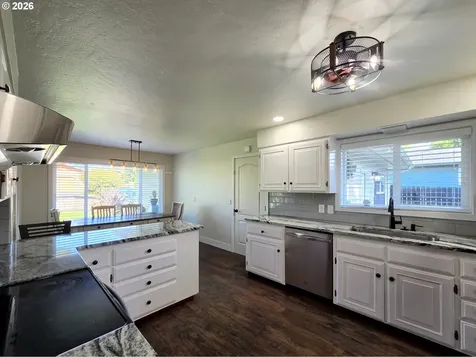 346 Del Norte Lane Brookings OR 97415