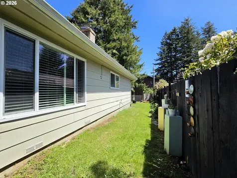 346 Del Norte Lane Brookings OR 97415