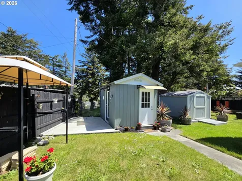 346 Del Norte Lane Brookings OR 97415