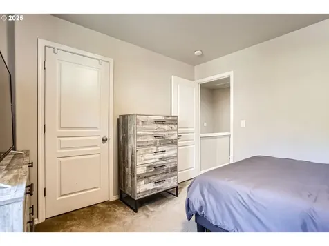 6134 NE 14th Court Vancouver WA 98665