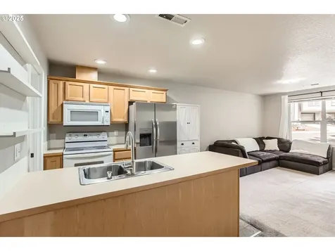 6134 NE 14th Court Vancouver WA 98665