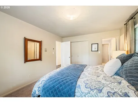 303 E Cedar Lane Longview WA 98632