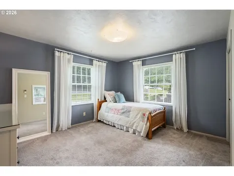 303 E Cedar Lane Longview WA 98632