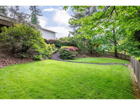 303 E Cedar Lane Longview WA 98632