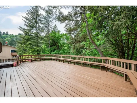 303 E Cedar Lane Longview WA 98632