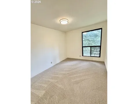 213 Trailside Loop Eugene OR 97405