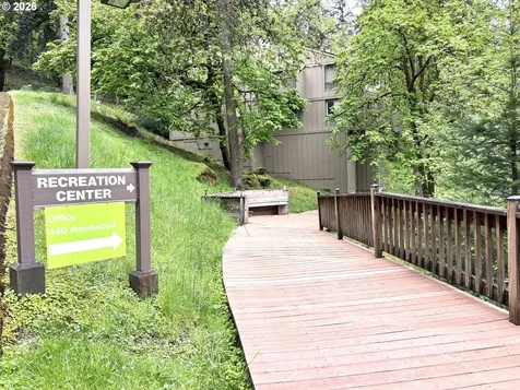 213 Trailside Loop Eugene OR 97405