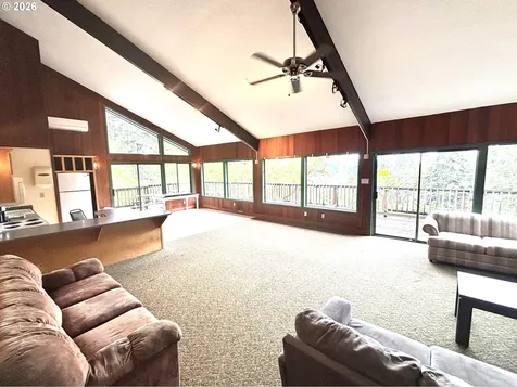 213 Trailside Loop Eugene OR 97405