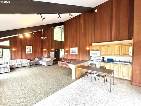 213 Trailside Loop Eugene OR 97405