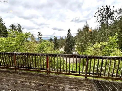 213 Trailside Loop Eugene OR 97405