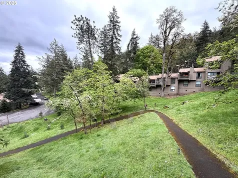 213 Trailside Loop Eugene OR 97405