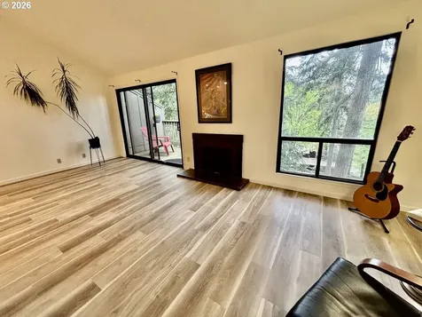 213 Trailside Loop Eugene OR 97405