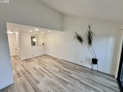 213 Trailside Loop Eugene OR 97405