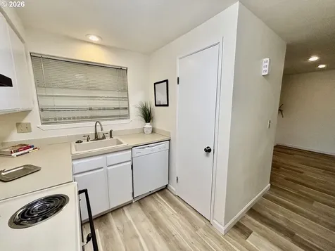 213 Trailside Loop Eugene OR 97405