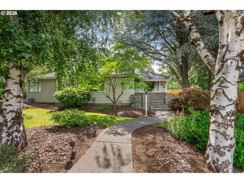 506 17th Street Hood River OR 97031