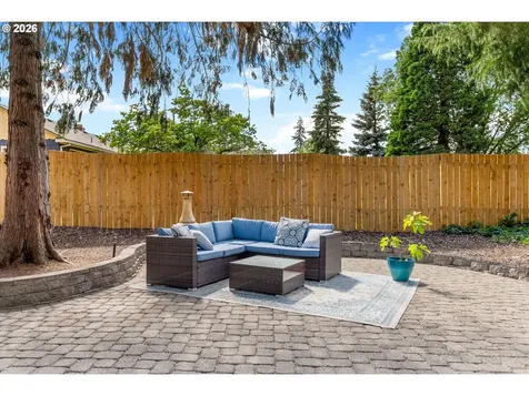 506 17th Street Hood River OR 97031