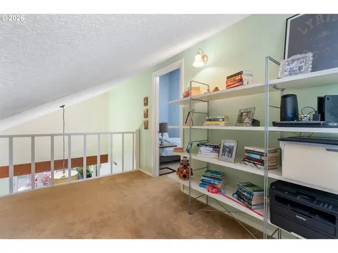 506 17th Street Hood River OR 97031