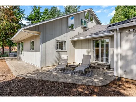 506 17th Street Hood River OR 97031
