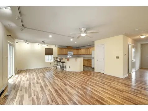 1985 27th Avenue Forest Grove OR 97116