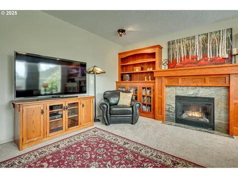 1551 S 14th Circle Ridgefield WA 98642